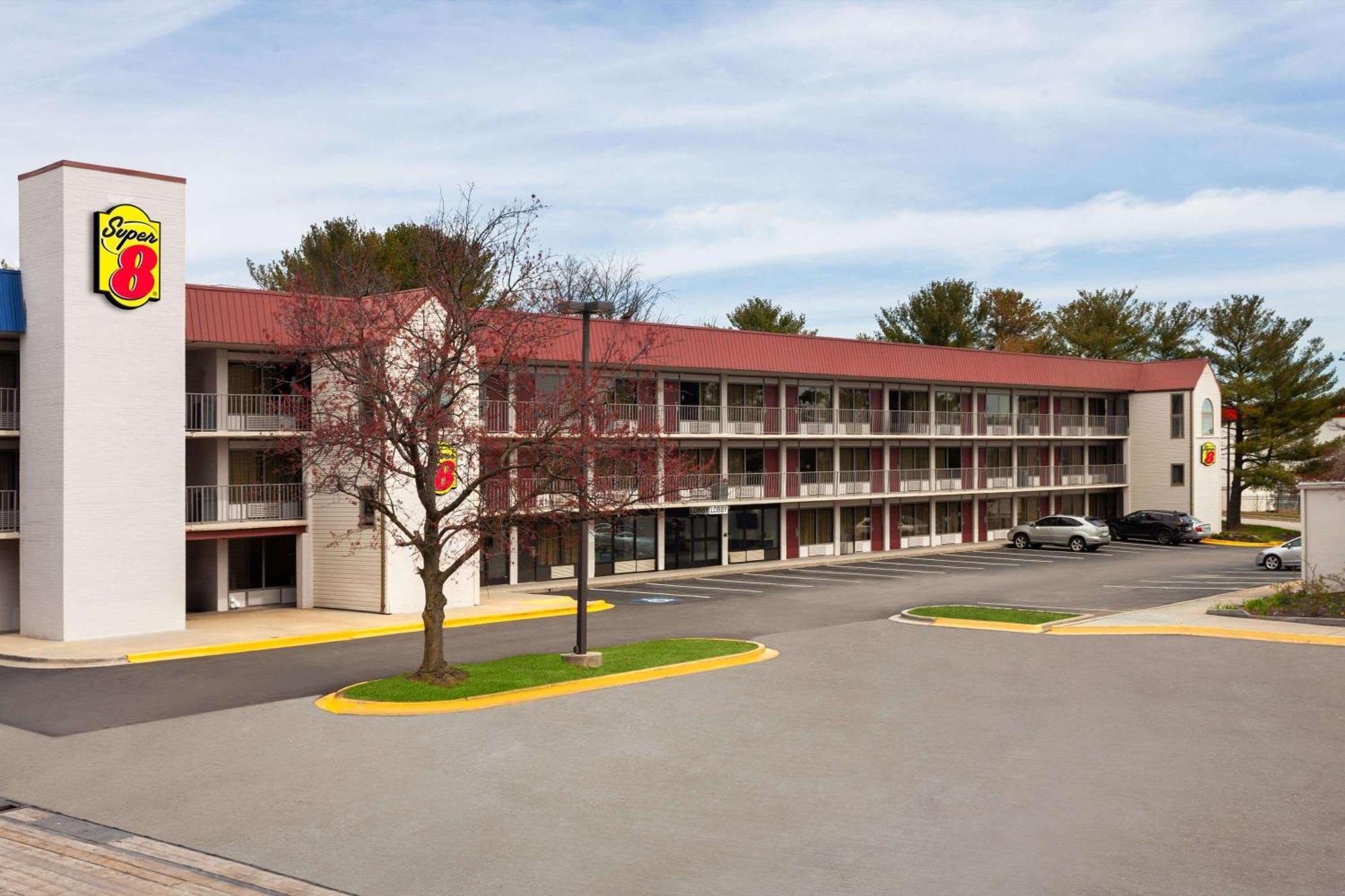 Super 8 By Wyndham Baltimore Northwest Buitenkant foto